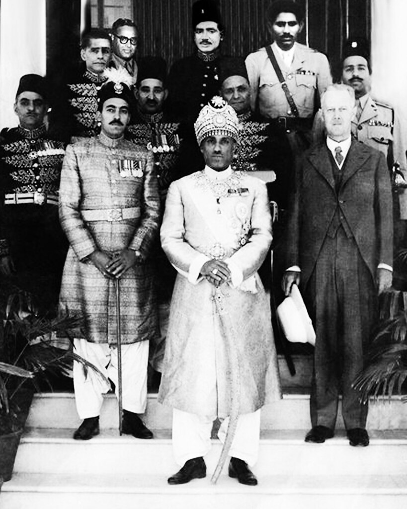 His Highness Lt. General Sir Sadiq Muhammad Khan V with Shahzada Abbas Khan Abbasi (later Governor of Punjab) , and Haq Nawaz Khan Durrani In Bahawalpur - Al Bidayah